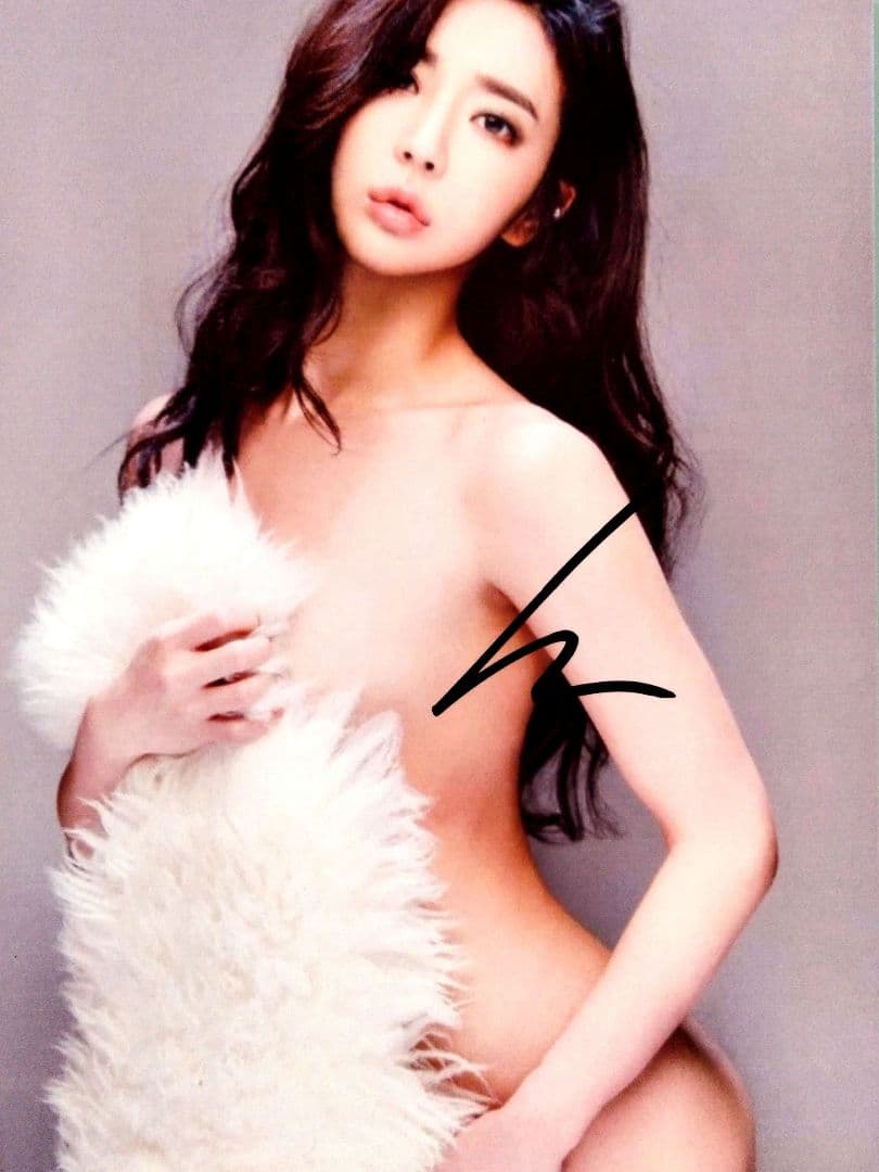 イ・ヨンファ直筆サイン入り2Lサイズ写真…