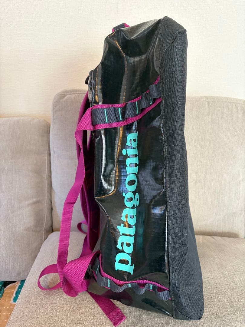 patagonia ボストンバッグ 2WAY 黒/ピンク