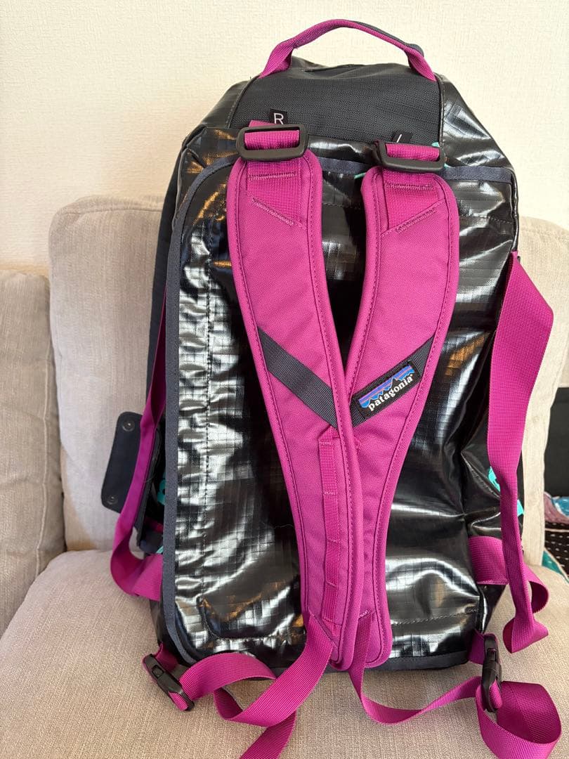 patagonia ボストンバッグ 2WAY 黒/ピンク