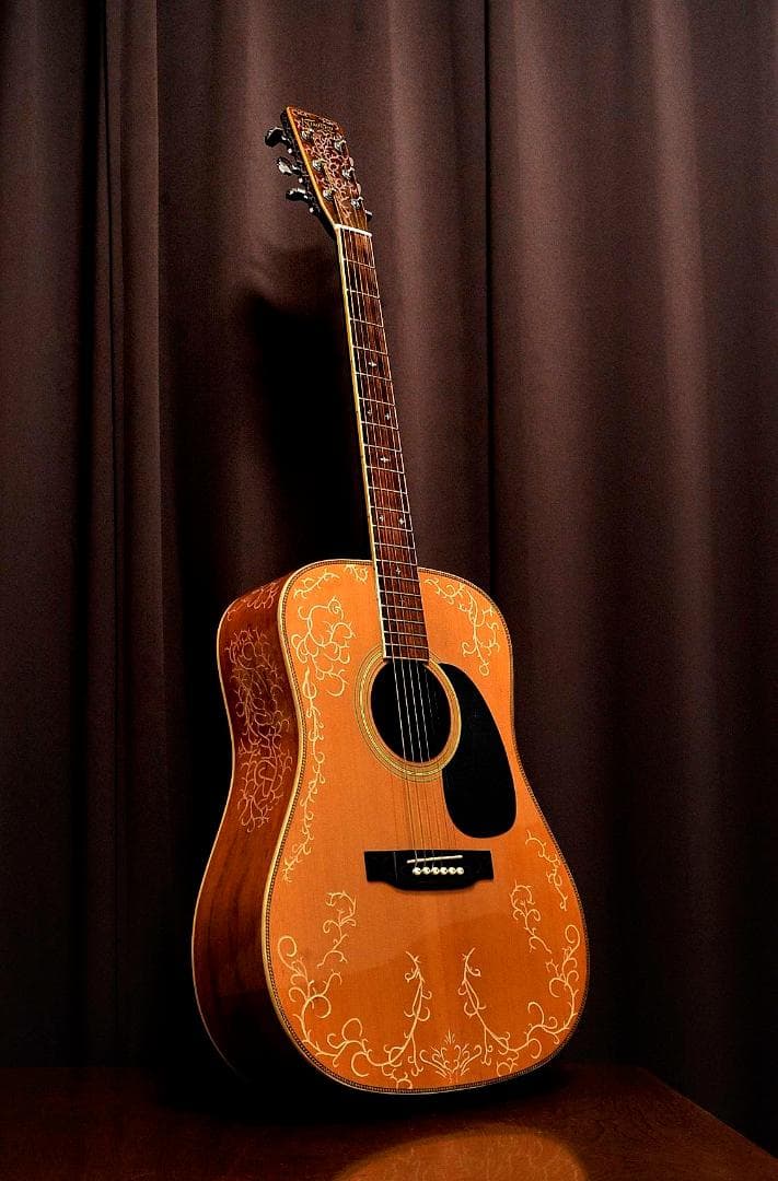 ★Ｋ.COUNTRY Dシリーズがもつ華やかな場面の演出【彫刻装飾ギター】