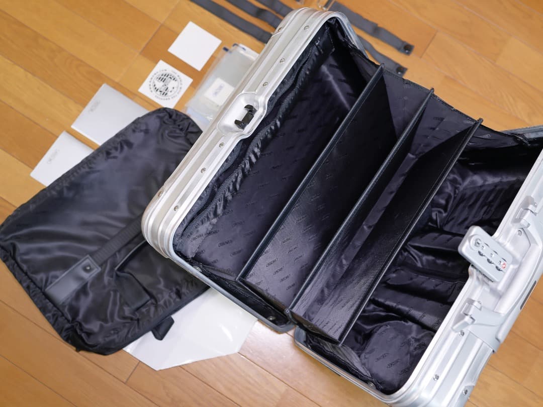 週末特価　正規品　RIMOWA　トパーズ リモワ　ビジネストローリー