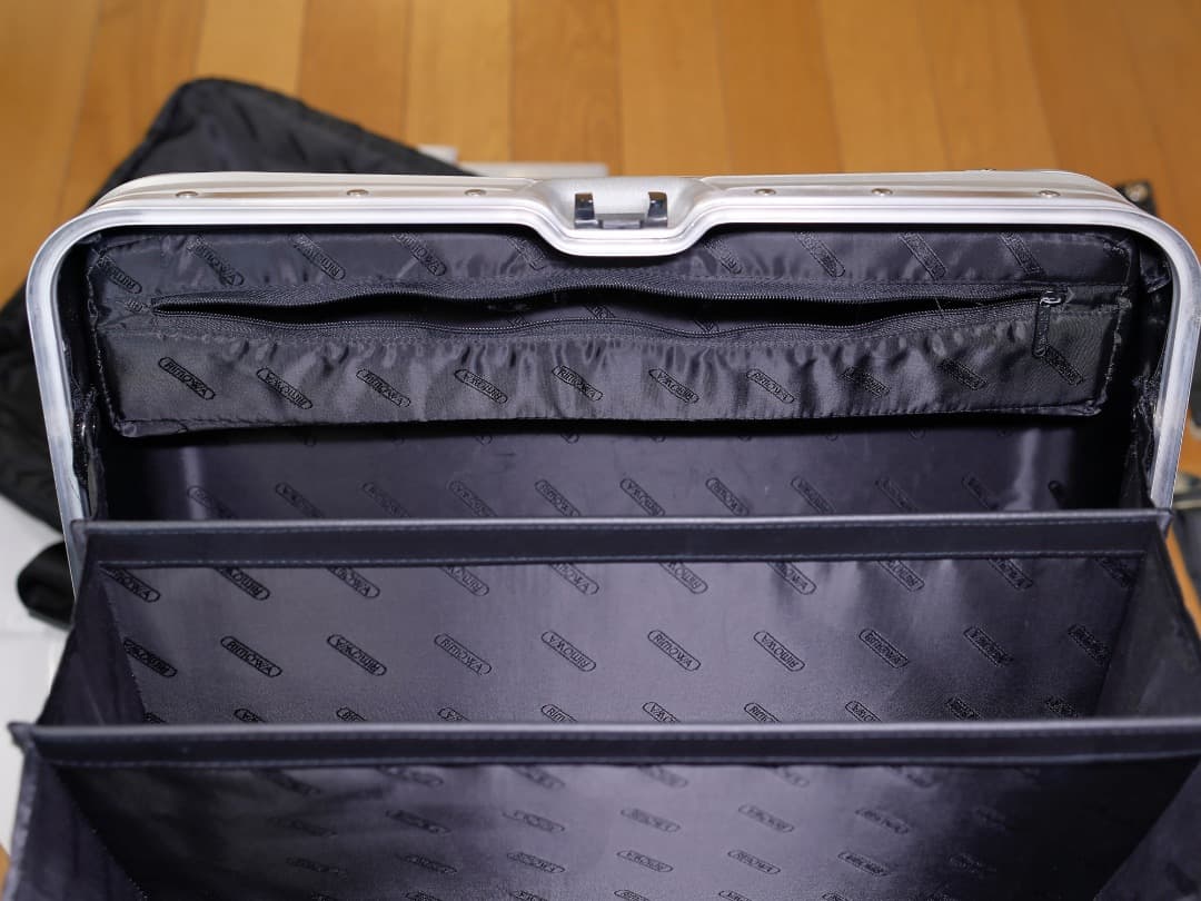 週末特価　正規品　RIMOWA　トパーズ リモワ　ビジネストローリー