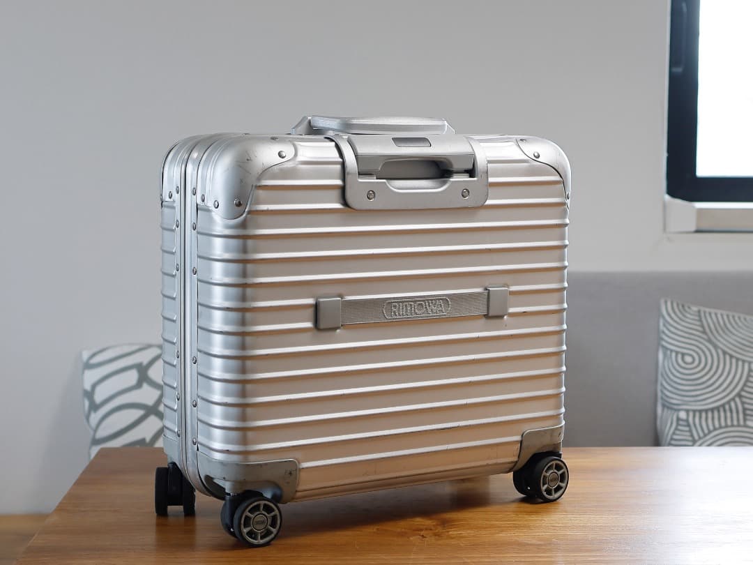 週末特価　正規品　RIMOWA　トパーズ リモワ　ビジネストローリー