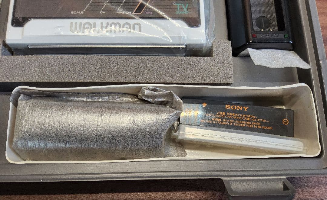 【未使用品 超レア】 SONY ウオークマン WM-F501 ホワイト ジャンク