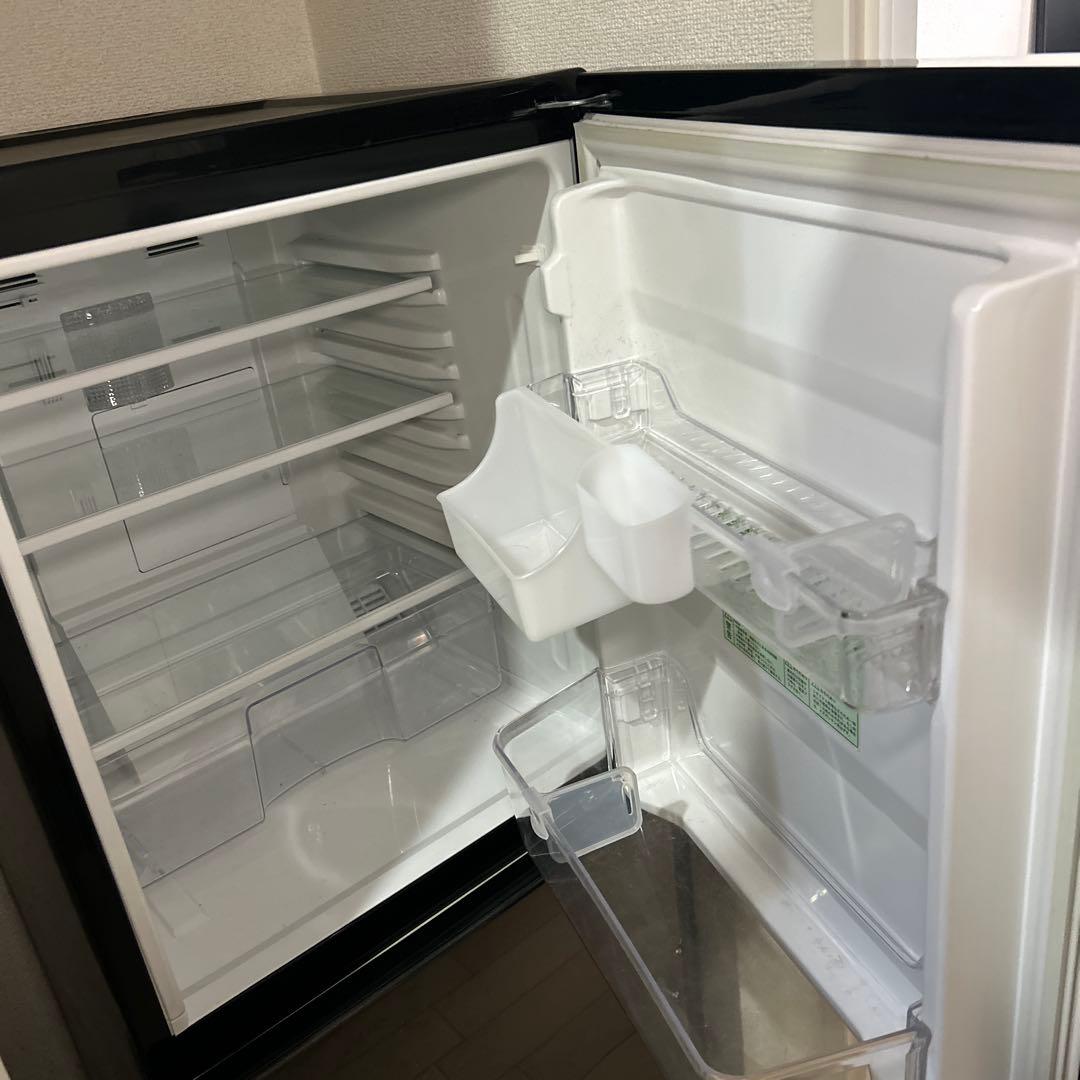 ブラック冷蔵庫　冷凍室付き