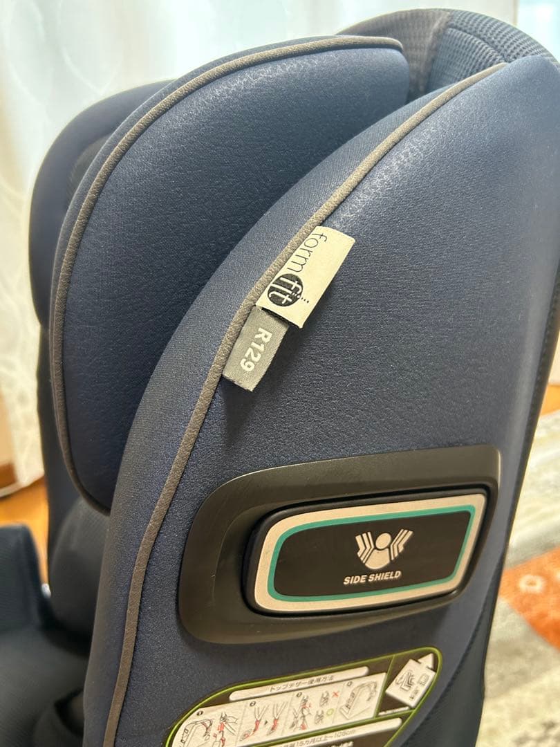極美品 アップリカ フォームフィット セーフティプラス ISOFIX