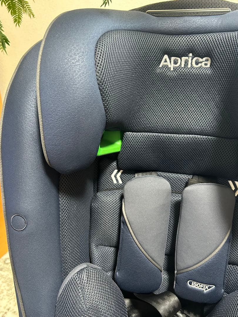 極美品 アップリカ フォームフィット セーフティプラス ISOFIX