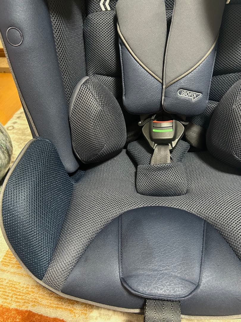 極美品 アップリカ フォームフィット セーフティプラス ISOFIX