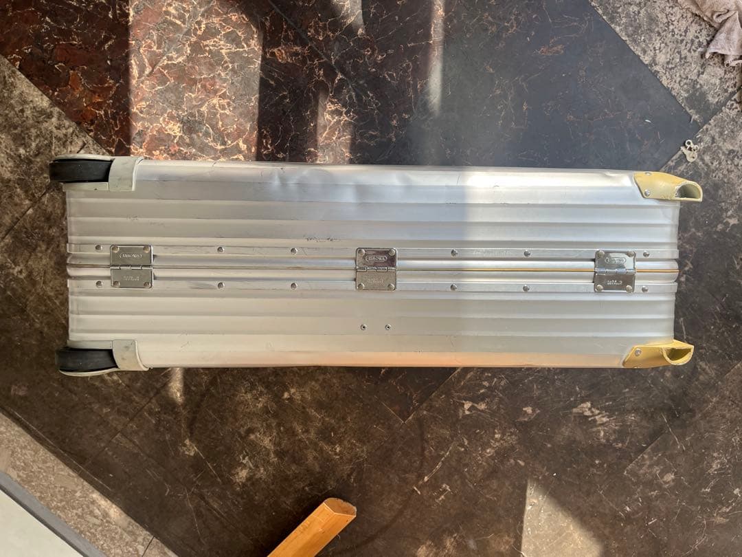 RIMOWAリモア 931.77トパーズ4輪 プルタブ 104L 訳あり