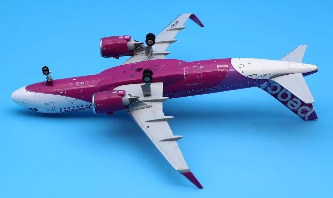 （未使用）1/200 ピーチ A320neo 旅客機（ダイキャスト）