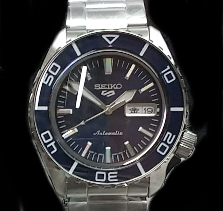 超人気モデル　セイコー5スポーツ　SBSA259