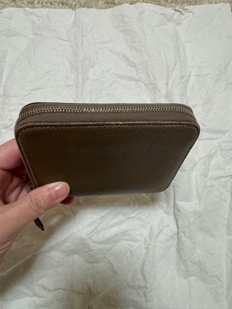 ほくろ　エルメス　シルクインコンパクト　エトゥープ