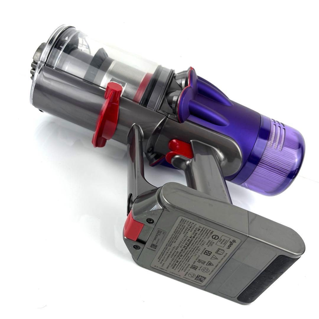 Dyson digital slim fluffy sv18 本体　f42