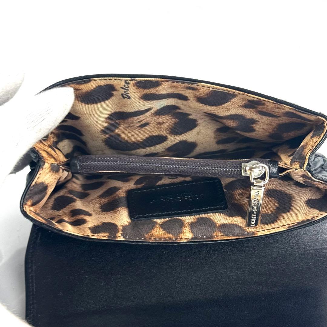 【美品】ドルチェアンドガッバーナ　財布　フラップ　レオパード　ナイロン　ハラコ