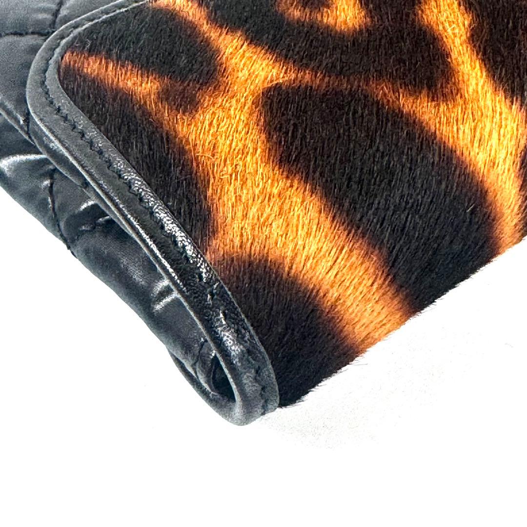 【美品】ドルチェアンドガッバーナ　財布　フラップ　レオパード　ナイロン　ハラコ