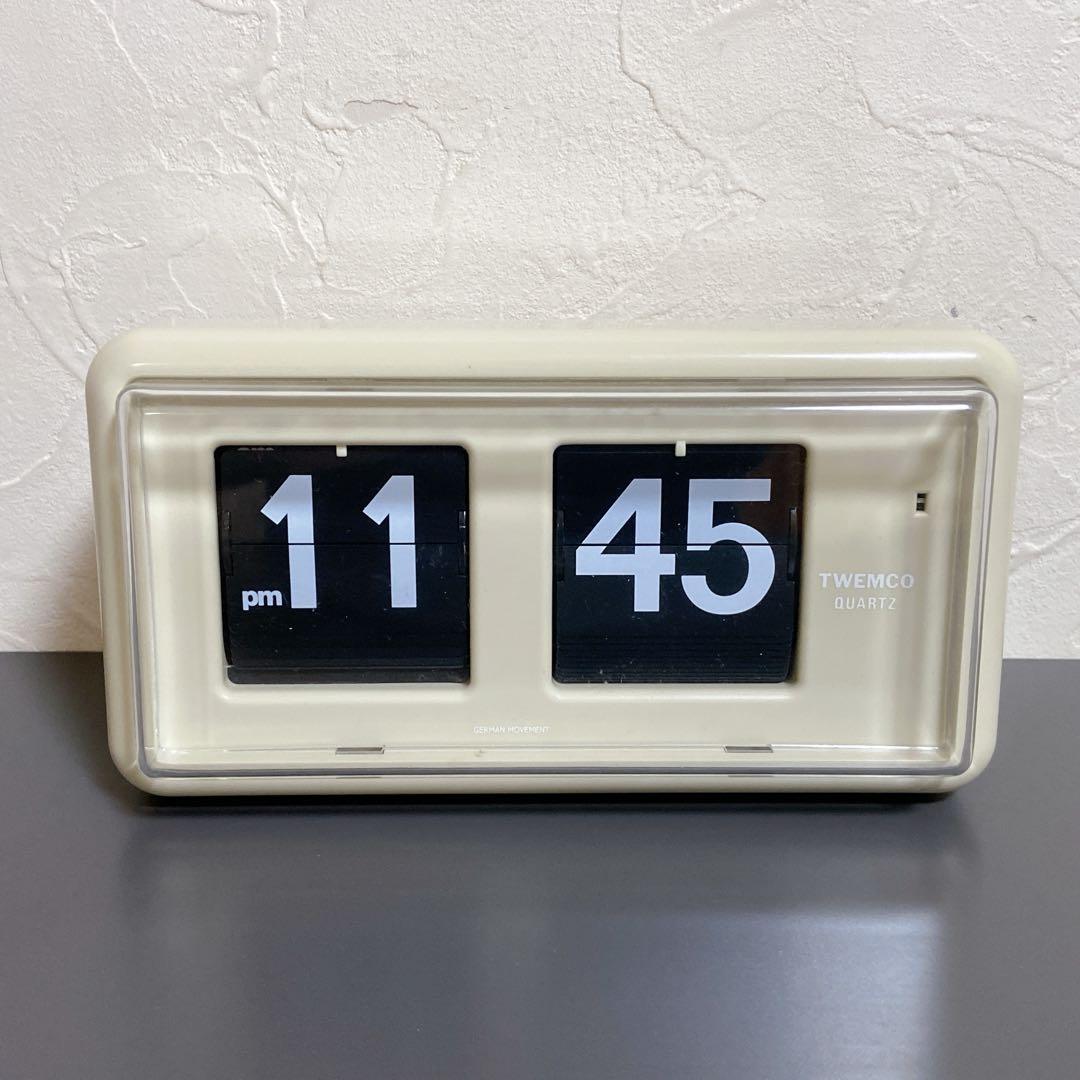 TWEMCO パタパタ時計　クオーツ　クリーム色