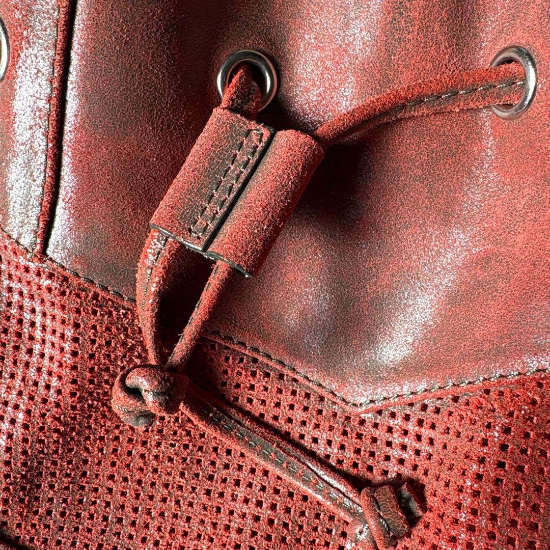 ディーゼル　diesel クラッシュレザー　レッド　ショルダーバッグ　ポーチ付き