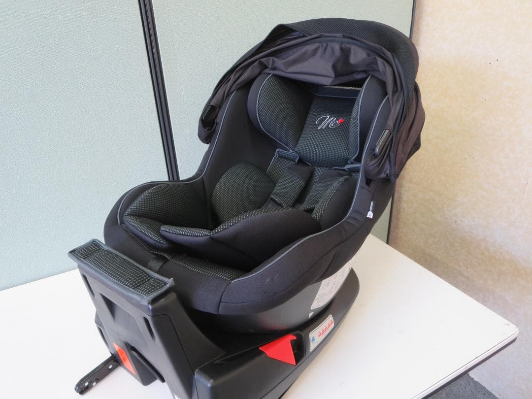 マムズキャリー ターン・レジェFIX　チャイルドシート　回転式ISOFIX