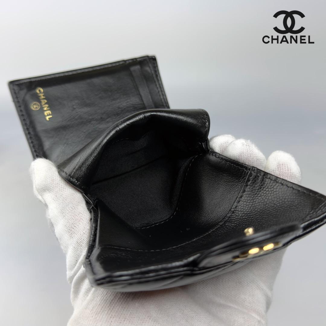 正規品　シャネル　マトラッセ　ジェブロン　ゴールド金具　Wホック　三つ折り財布