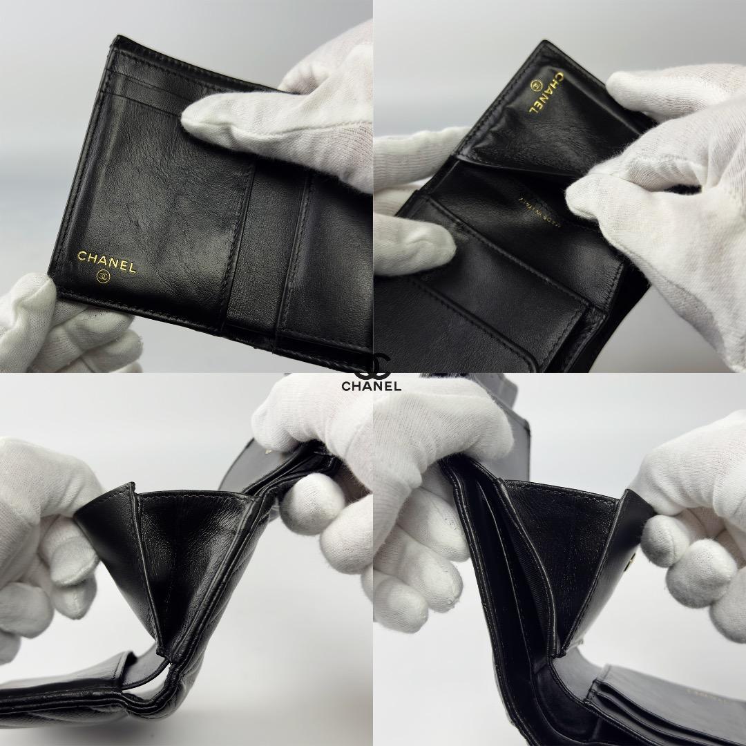 正規品　シャネル　マトラッセ　ジェブロン　ゴールド金具　Wホック　三つ折り財布