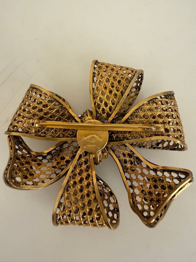 CHANEL ヴィンテージ リボン ブローチ