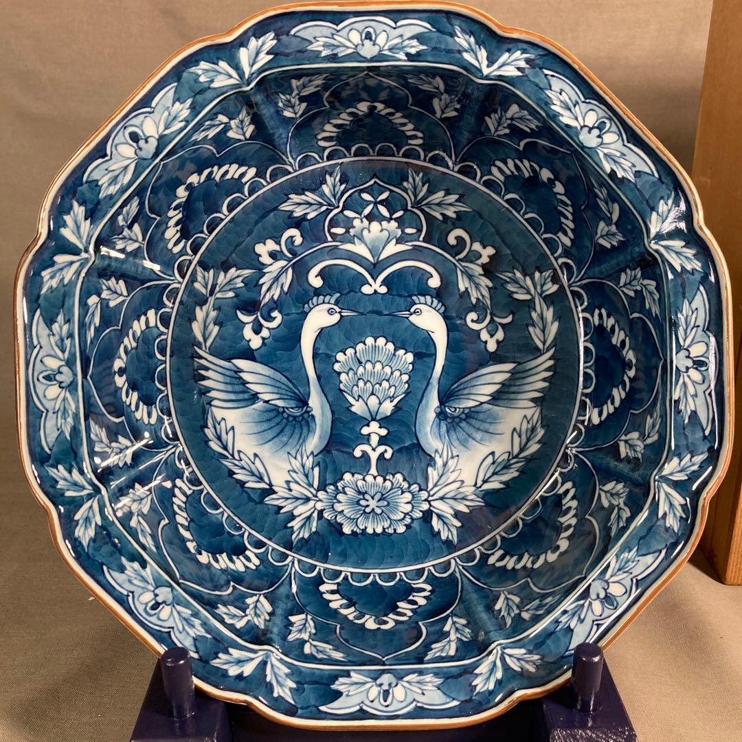 【源右衛門】古伊万里の伝統　日本の名窯　舘林源右衛門作　染付濃双鳥文　花形大深鉢