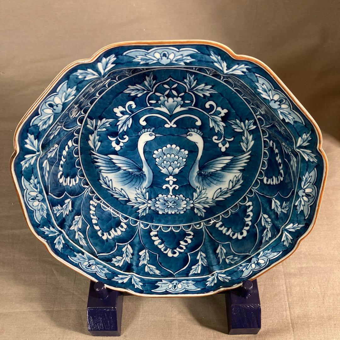 【源右衛門】古伊万里の伝統　日本の名窯　舘林源右衛門作　染付濃双鳥文　花形大深鉢