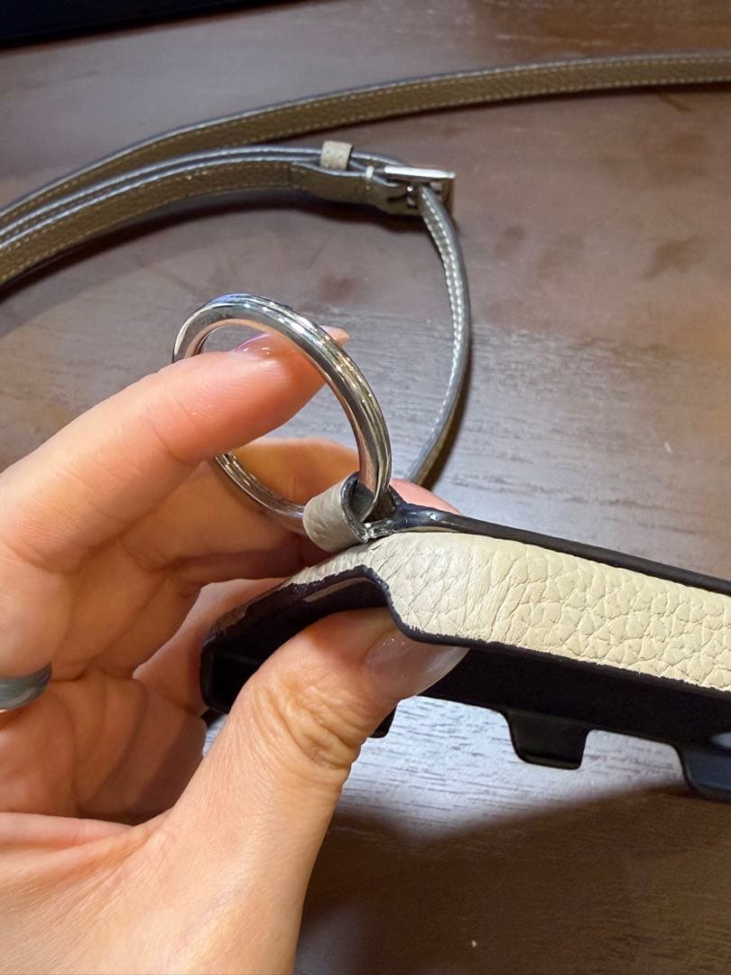 ボナペンチュラ iPhone16Pro レザーケース ショルダーストラップセット