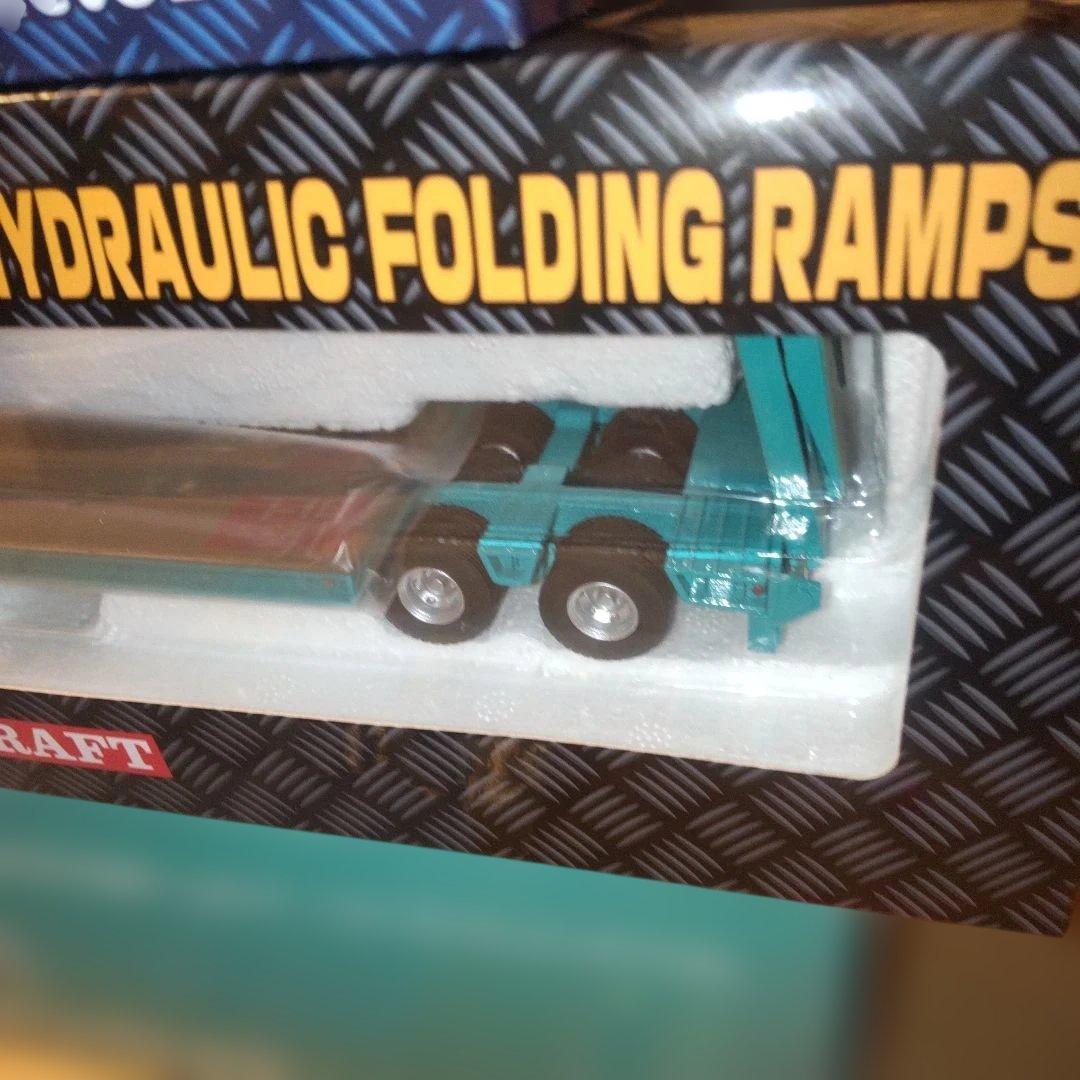 HINO PROFIA SS 6x4トラクターとトレーラーセット