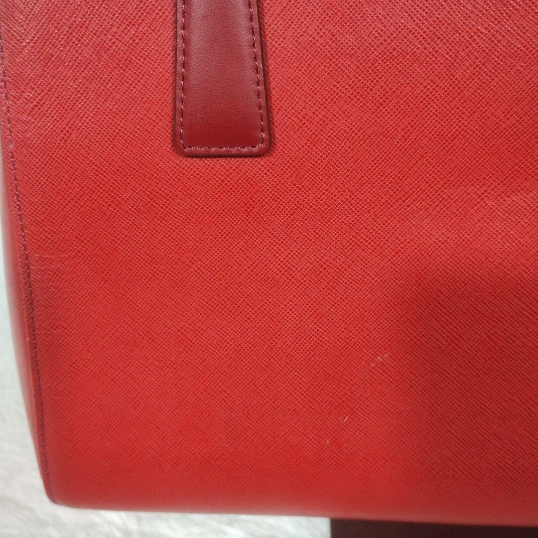 BURBERRY レザー ハンドバッグ メタルロゴ 赤 ノバチェック A4可