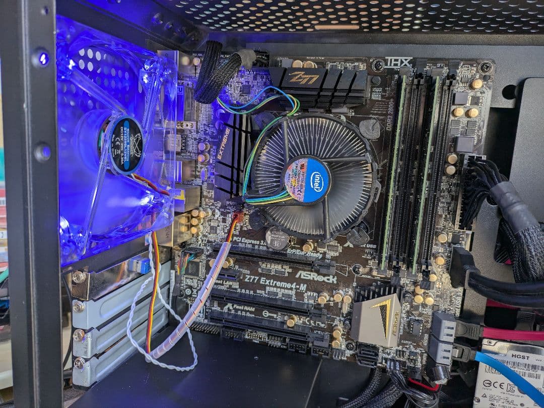 №124、Win11そっくりのQ4OS、i7_2700K、M8GB、SSD