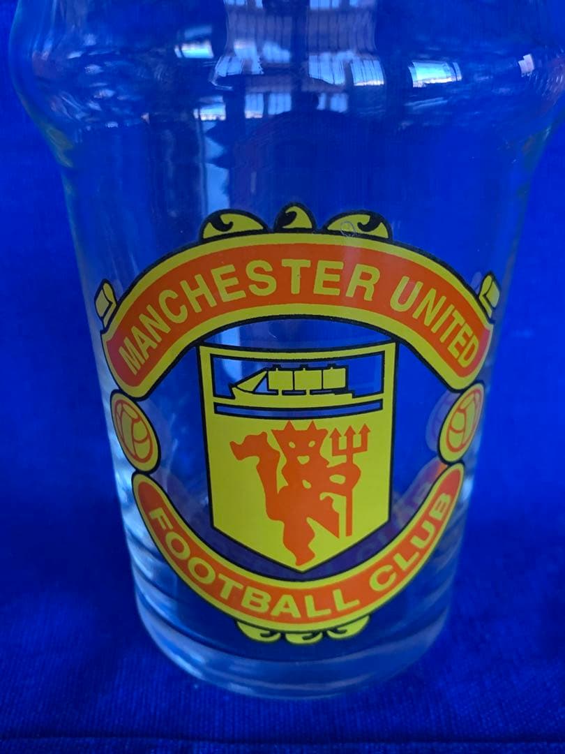 マンチェスター・ユナイテッド パイントグラス 旧ロゴは希少