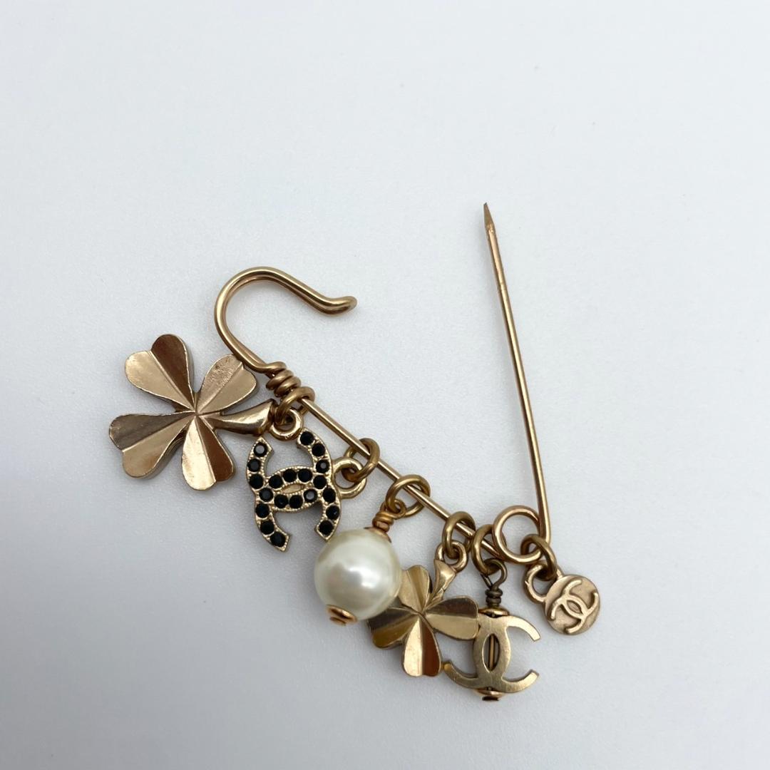 【希少】CHANEL　シャネル 安全ピンモチーフ　ブローチ ココマーク