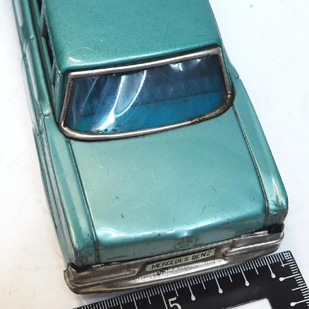 萬代屋【サンルーフ付メルセデス ベンツ220緑エンブレム欠】ブリキtin【箱無】