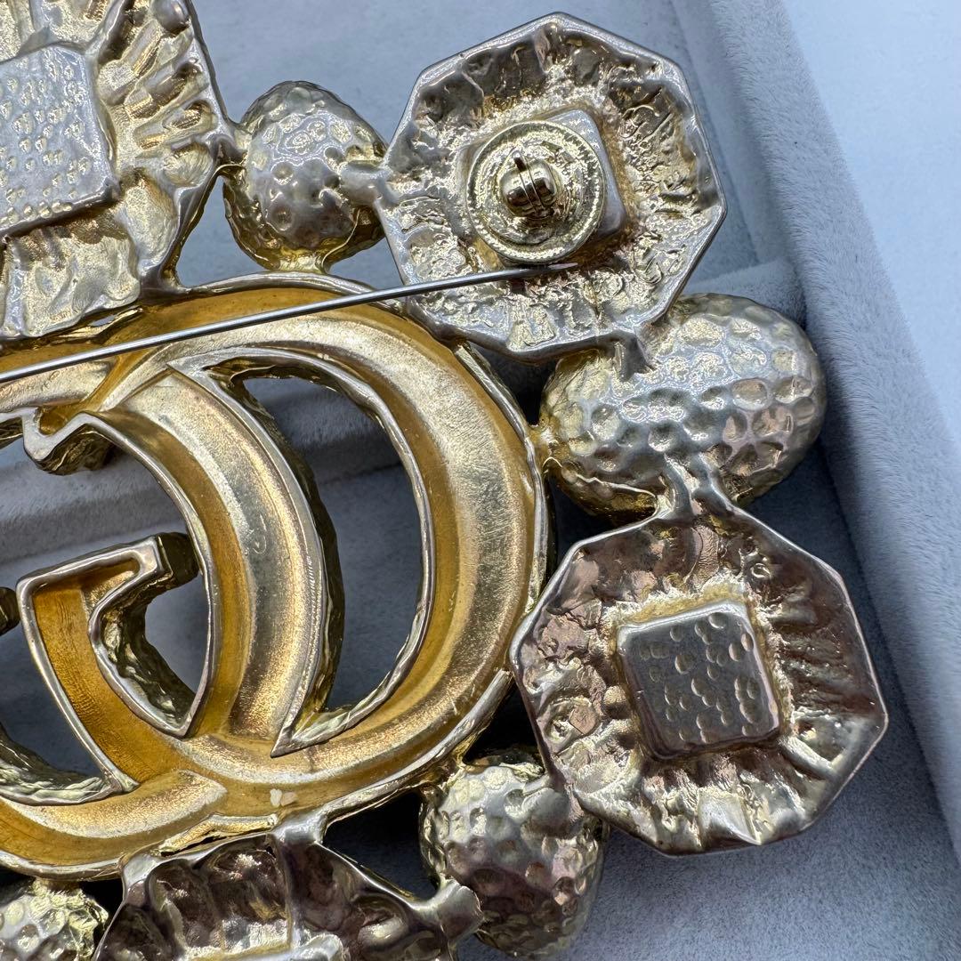 【ヴィンテージ】GUCCI ブローチ　カラーストーン　GG ゴールド　大きめ