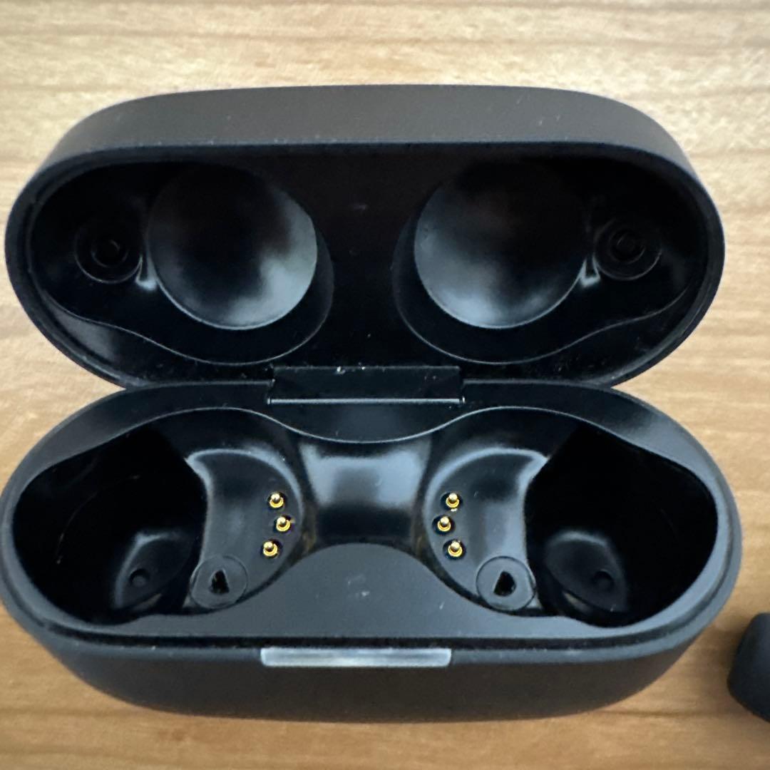 【完品】WF-1000XM4 ソニーワイヤレスイヤホン シリコンケーキ付き