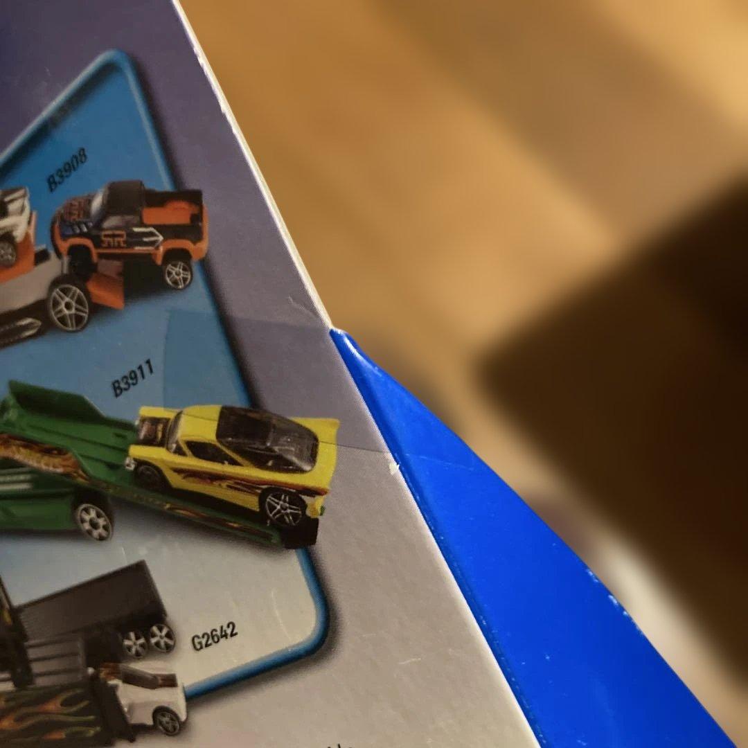 ホットウィール TRUCKIN TRANSPORTERS エンツォ フェラーリ