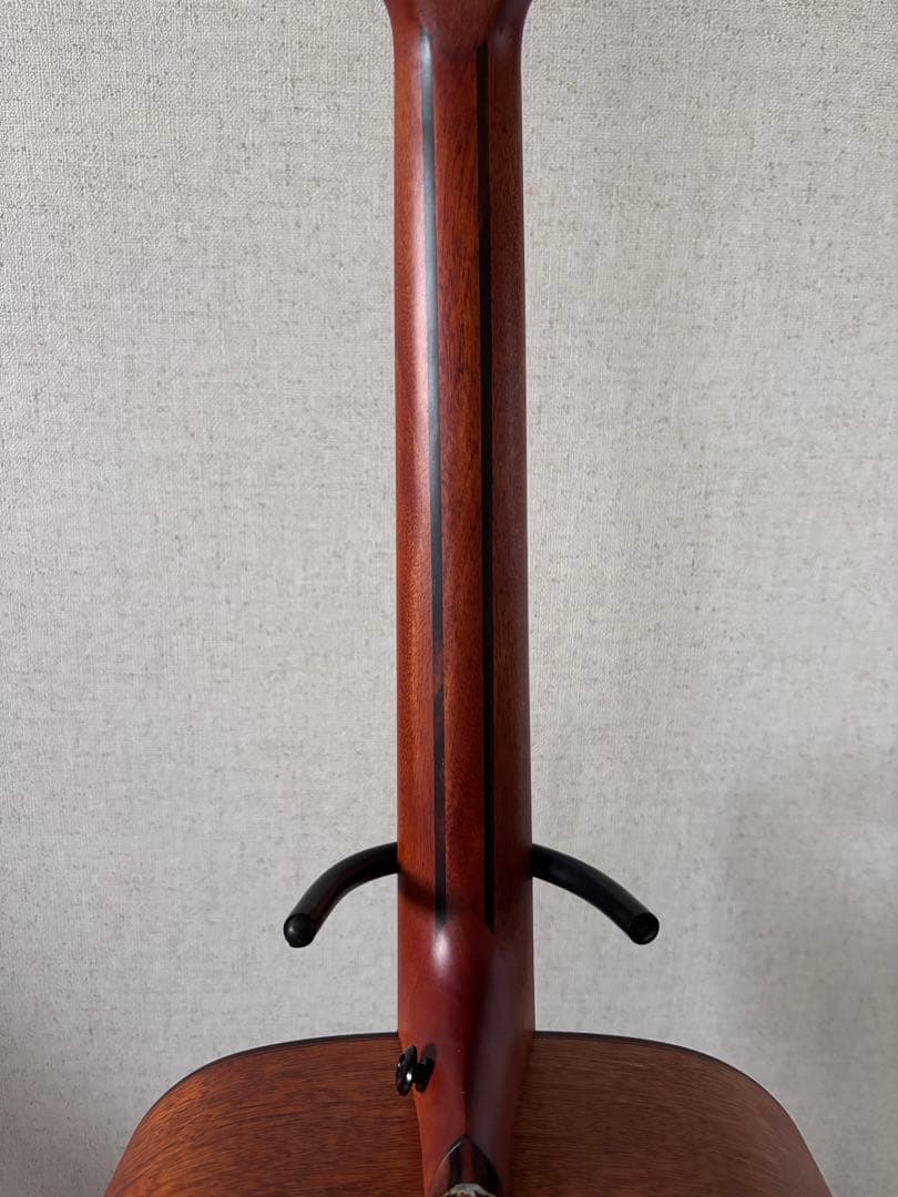 トップ単板 オールマホガニー　Bromo BAT1M ドレッドサイズ