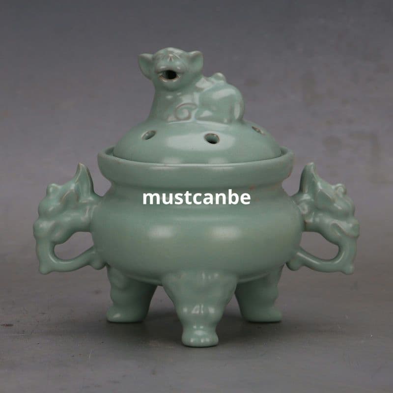宋汝窯清涼寺青釉猊下透かし香炉 室内薫香炉 現代工芸品 置物