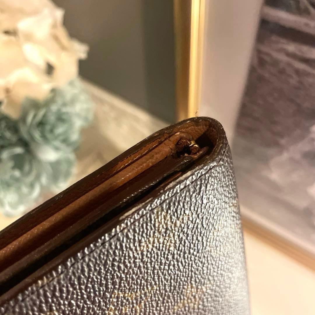 【LOUIS VUITTON】モノグラムデザイン　財布　ケース