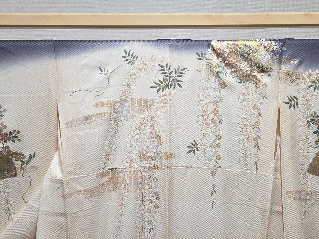 B◆着物くつろぎ やまと誂製 かわいい花模様 金彩 袷 正絹 成人式 振袖 着物