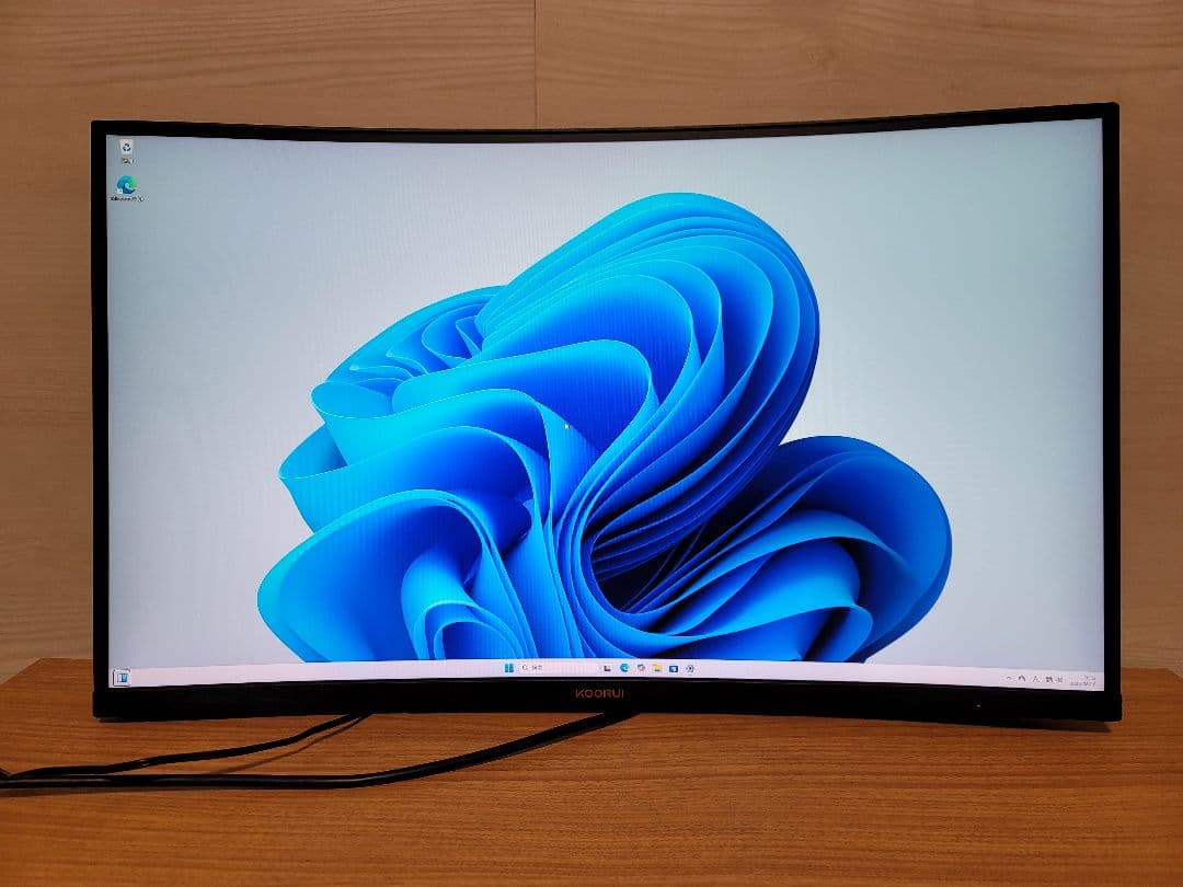 美品　KOORUI 27インチ　WQHD　144Hz 湾曲ゲーミングモニター