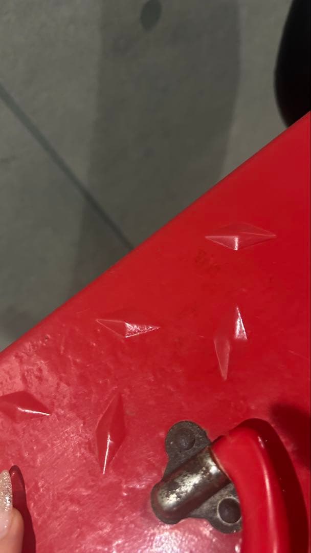 Supreme Diamond Plate Tool Box 工具箱