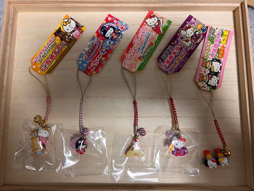 ご当地キティ　ハローキティ ストラップ セット　52個　まとめ売り