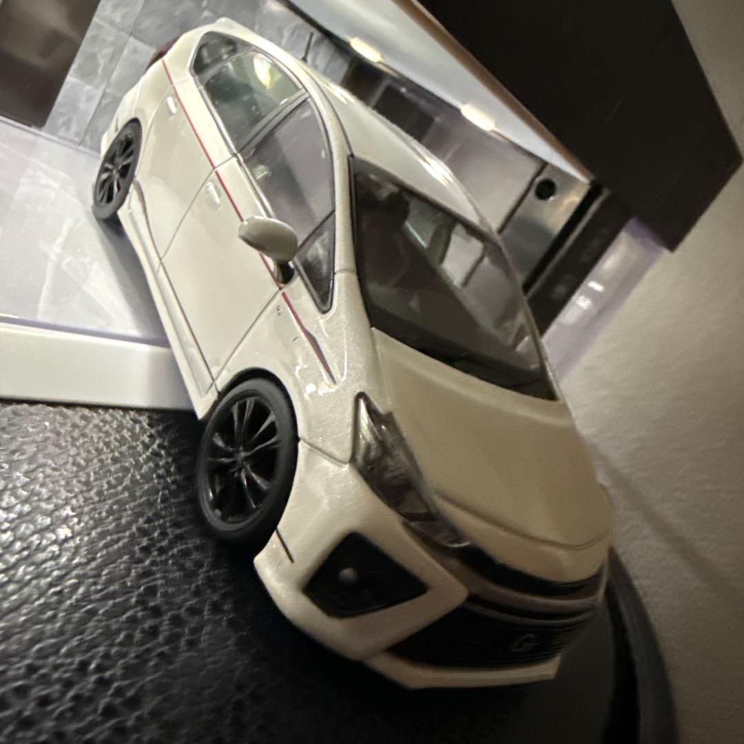 プリウスα G'sのミニカー