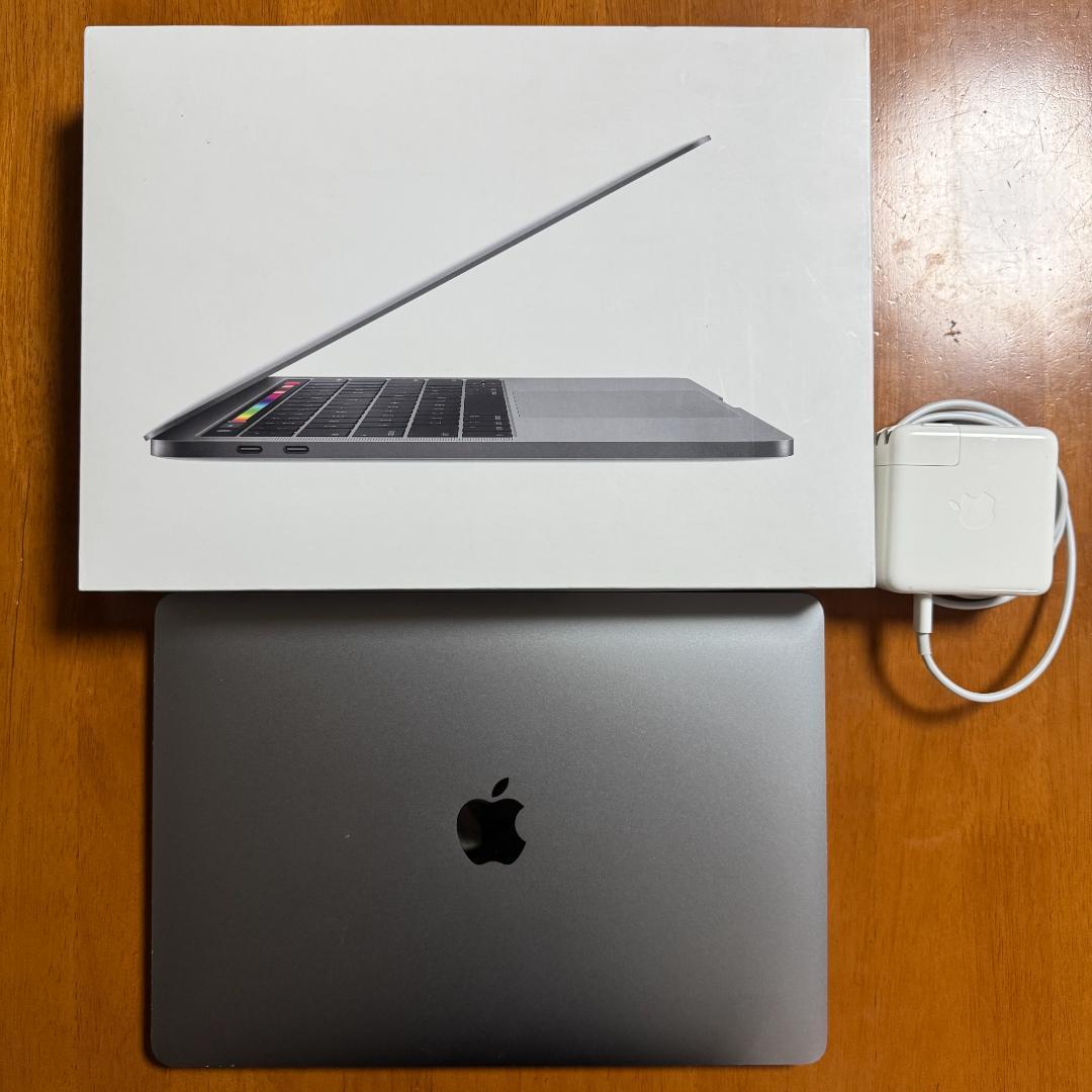 MacBook Pro 2019 13インチ グレー 本体 箱あり 充電器付き