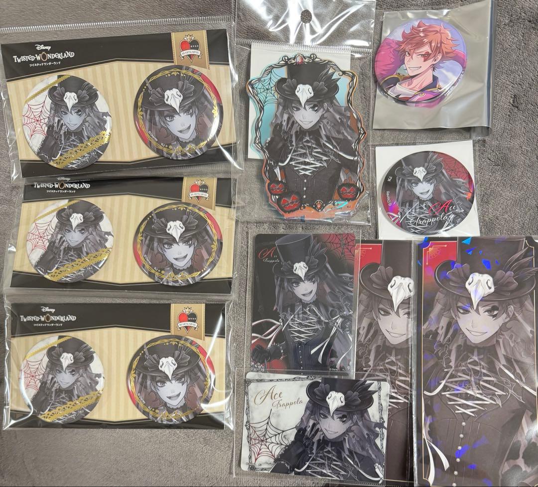 ツイステ　AGF 箔押し缶バッジ、アクスタ、特典(レア)等　エース