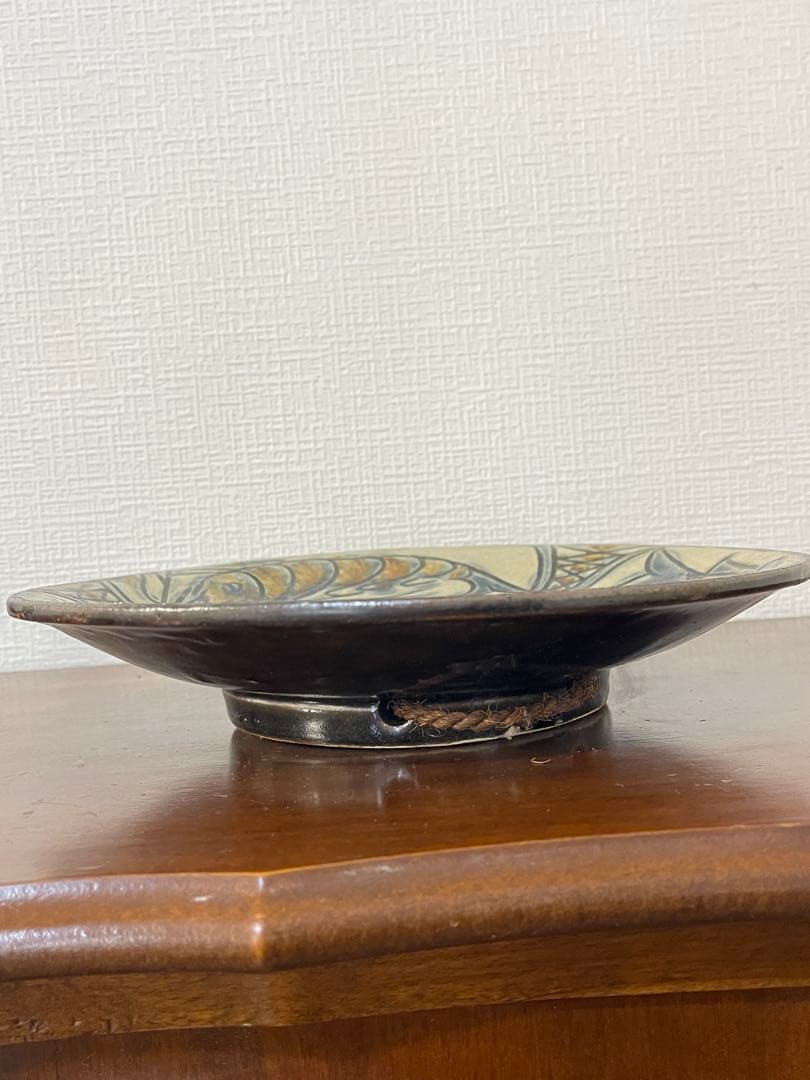 【美品】金城次郎 海老魚文 唐草 8寸皿 壺屋焼 沖縄 焼物 やちむん