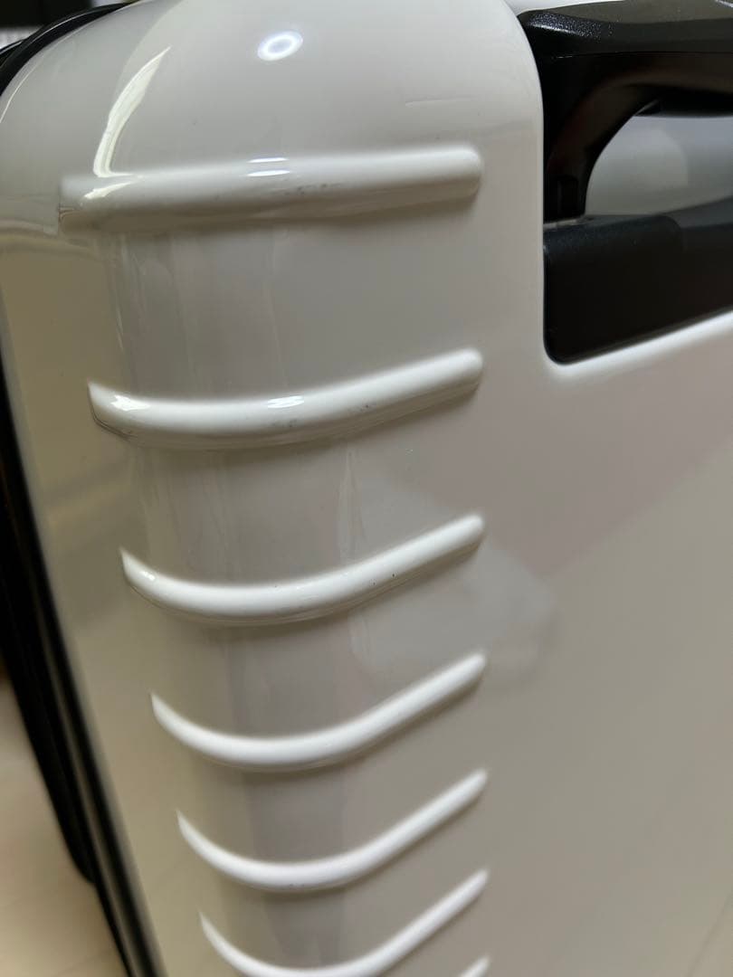 美品ACEスーツケース機内持ち込みSサイズ33L 白