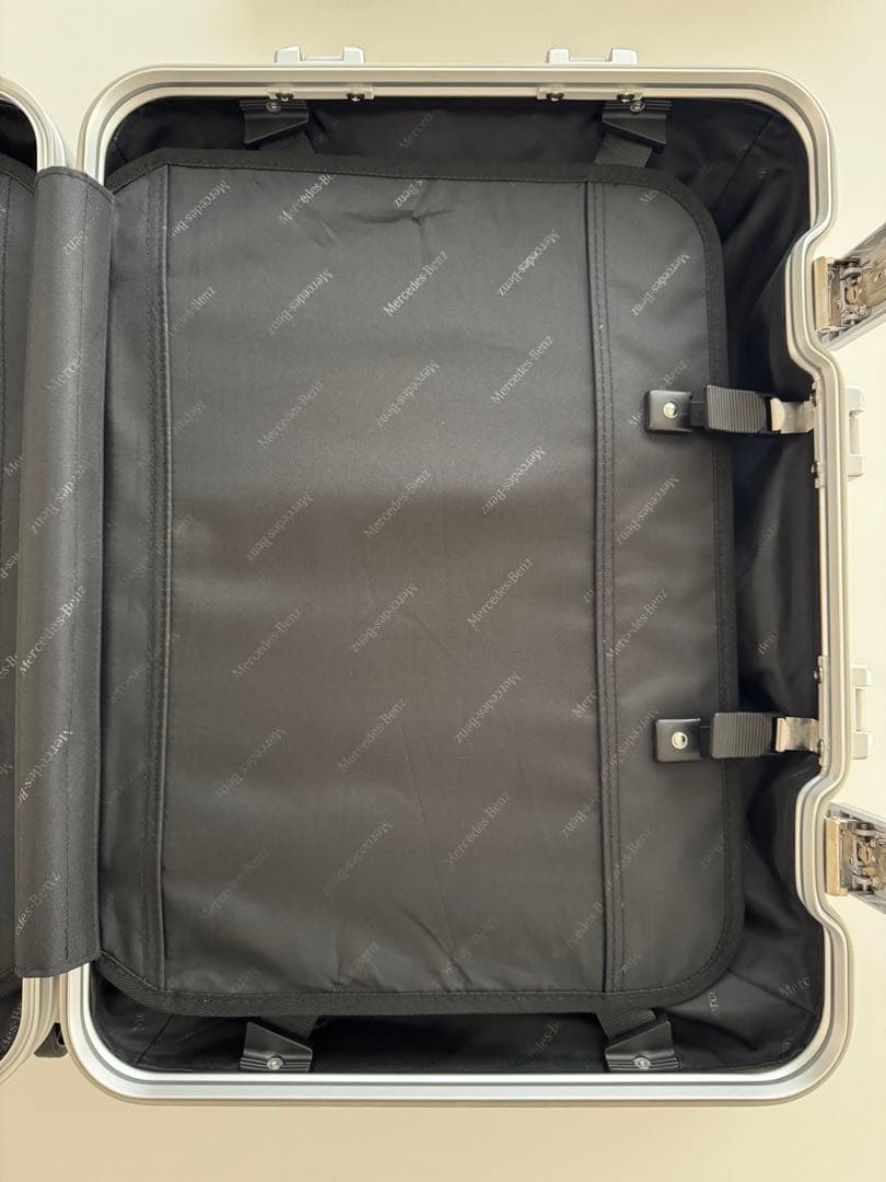 ☆メルセデスベンツ★シルバー キャリーケース☆